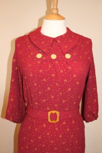 1930s afternoon dress in vintage rayon