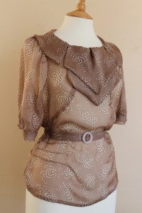 30s blouse revisited- beige printed silk